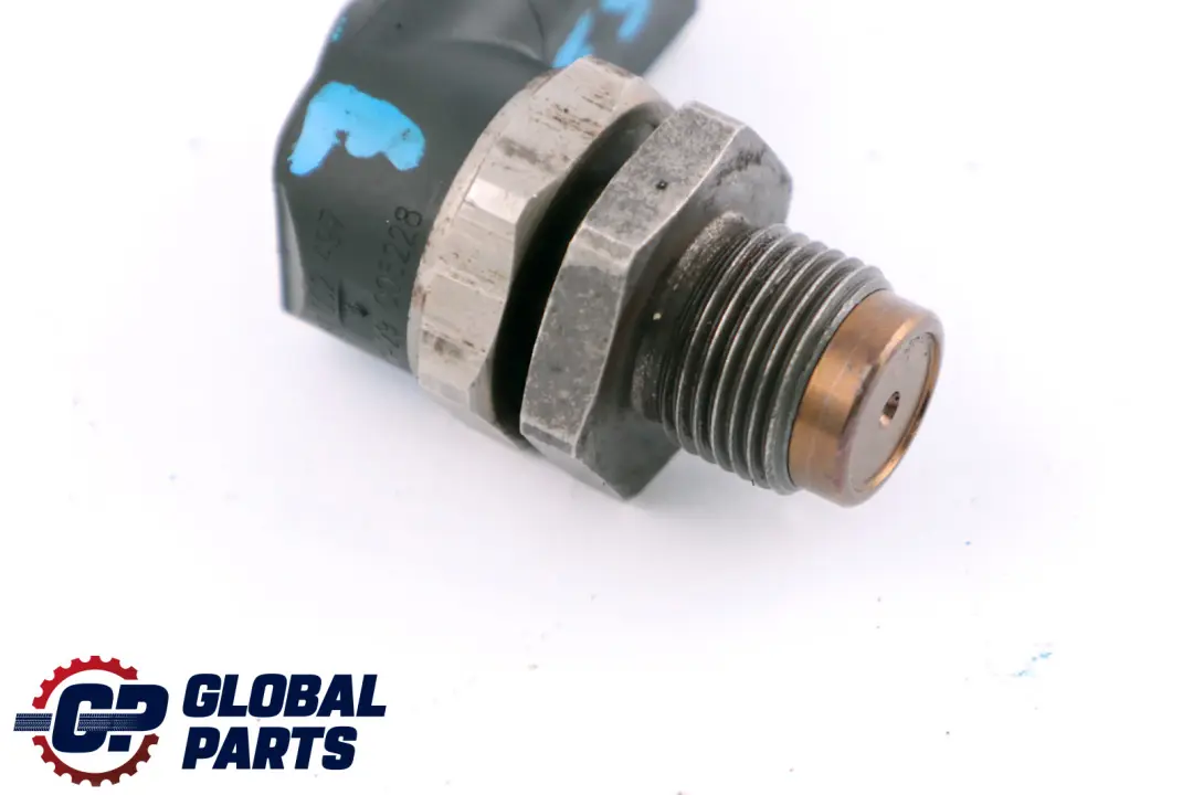 Pression Diesel 1353 pour BMW E60 E61 E65 E87 E90 E91 à propos du numéro de pièce 7787167 BMW E60 E61 E65 E87 E90 E91 Pression Diesel 1353 - SKU 7787167 - Numéro de pièce 7787167