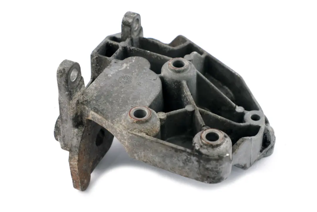 Soporte Compresor ClimatizacionBMW E46 para con número de pieza 7787319 Soporte Compresor ClimatizacionBMW E46 - SKU 7787319 - Número de pieza 7787319