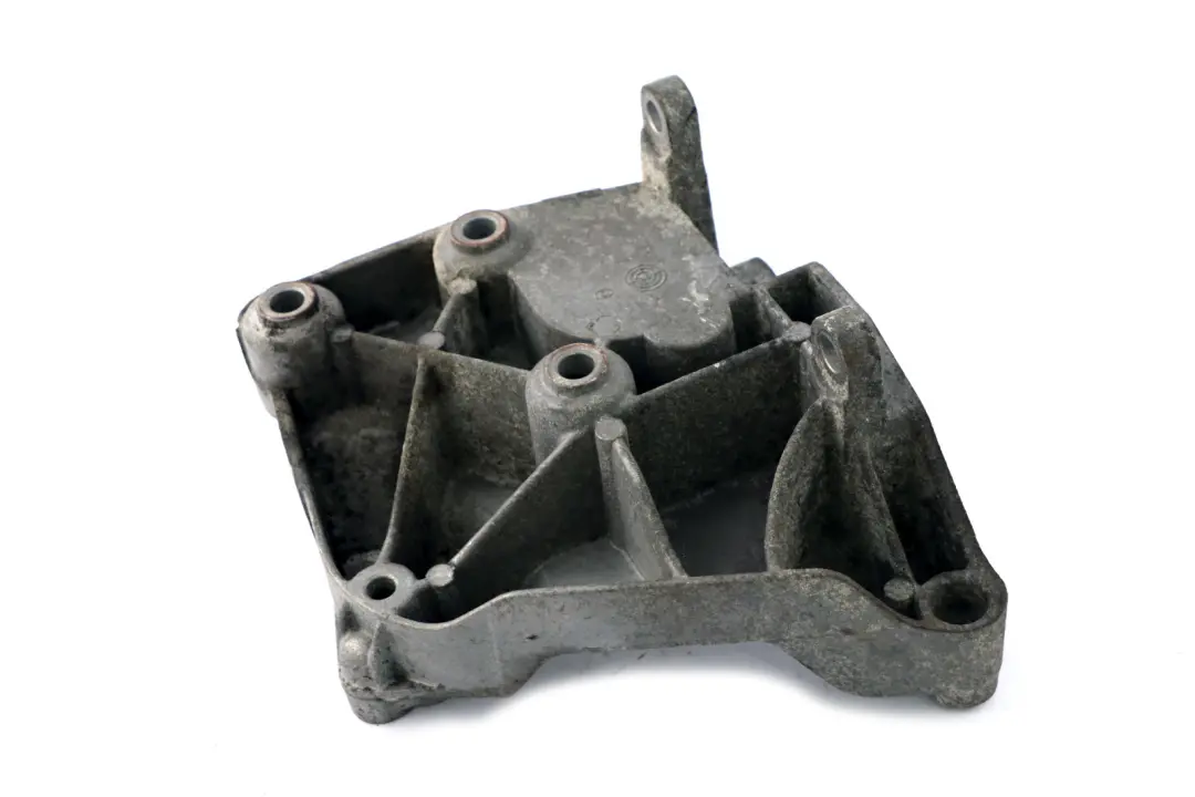 Wspornik łapa klimy klimatyzacji do BMW E46 o numerze 7787319 BMW E46 Wspornik łapa klimy klimatyzacji - SKU 7787319 - Numer Części 7787319