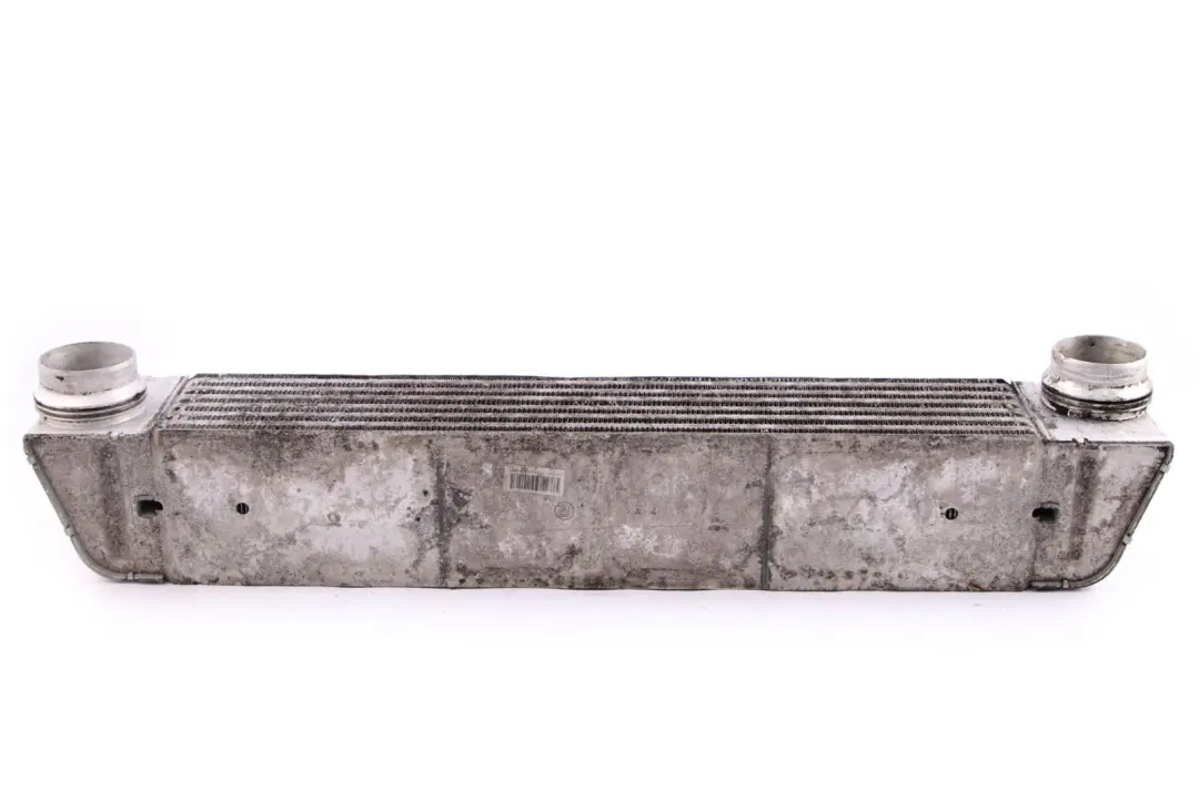 Radiador Turbo Intercooler M57N para BMW E60 E61 Diesel con número de pieza 7787446 BMW E60 E61 Diesel Radiador Turbo Intercooler M57N - SKU 7787446 - Número de pieza 7787446