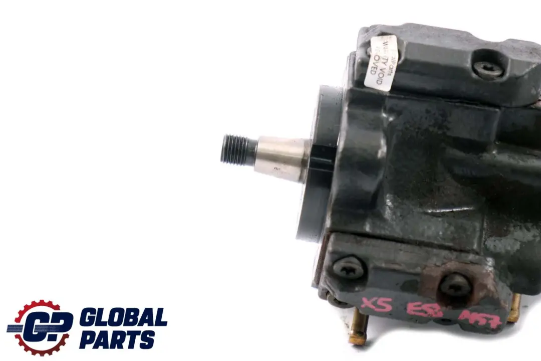 M57 Bomba de combustible de alta presión para BMW X5 E53 3.0d Diesel con número de pieza 7787563 BMW X5 E53 3.0d Diesel M57 Bomba de combustible de alta presión - SKU 7787563 - Número de pieza 7787563