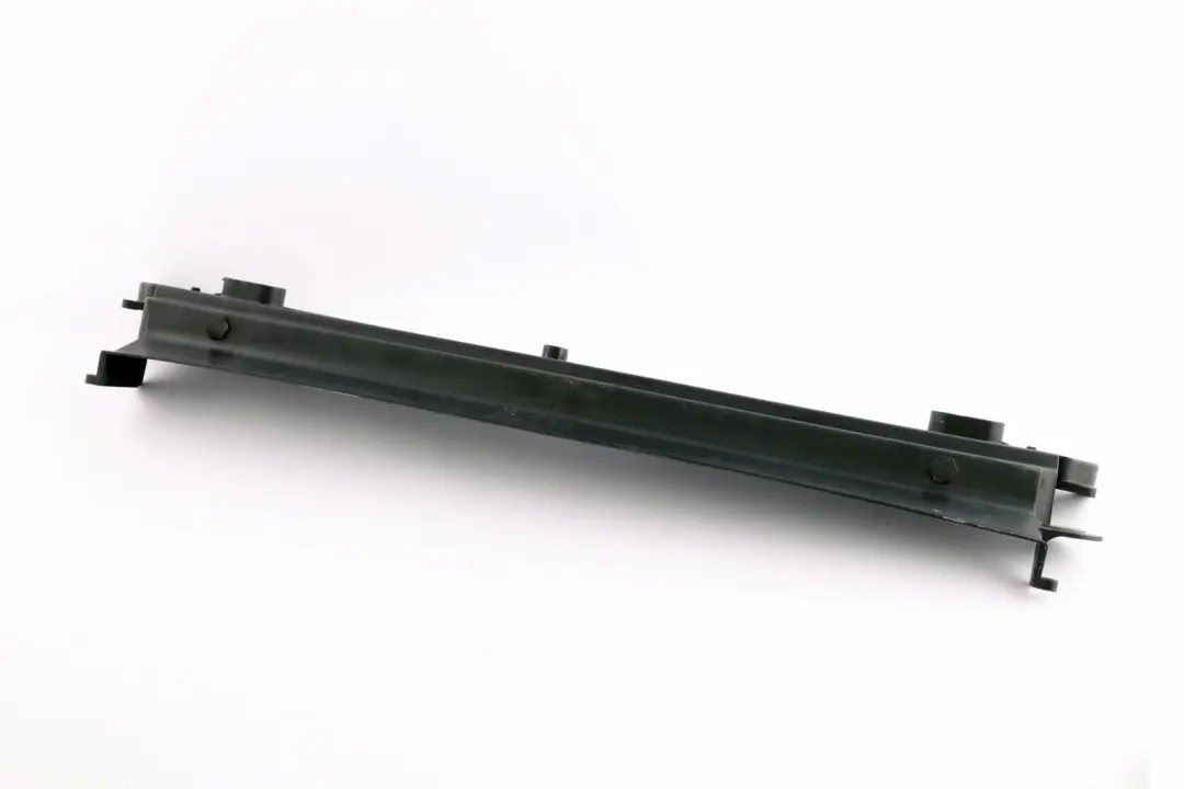 BMW 5 6 Series E60 E61 E63 E64 Diesel Engine Radiator Carrier Cover - SKU 7787830 - Part number 7787830