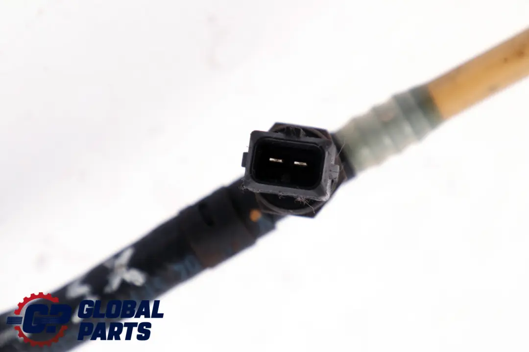 M57N 3.0 D Tubo Alimentazione Carburante 1353 per BMW X5 E53 con numero di parte 7788264 BMW X5 E53 M57N 3.0 D Tubo Alimentazione Carburante 1353 - SKU 7788264 - Numero di parte 7788264