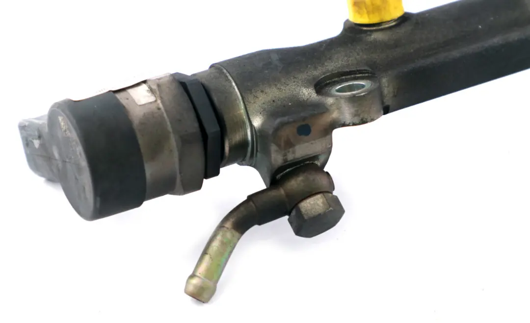 Kraftstoff Druck Verteiler M57N für BMW X5 E53 E60 E61 E65 X3 E83 mit Teilenummer 7788679 BMW X5 E53 E60 E61 E65 X3 E83 Kraftstoff Druck Verteiler M57N - SKU 7788679 - Teilenummer 7788679