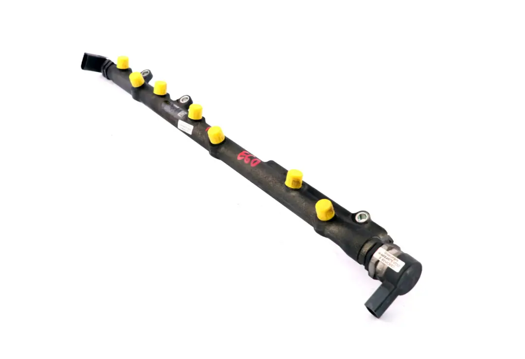 Acumulador De Presión De Combustible M57N para BMW X5 E53 E60 E61 E65 X3 E83 con número de pieza 7788679 BMW X5 E53 E60 E61 E65 X3 E83 Acumulador De Presión De Combustible M57N - SKU 7788679 - Número de pieza 7788679