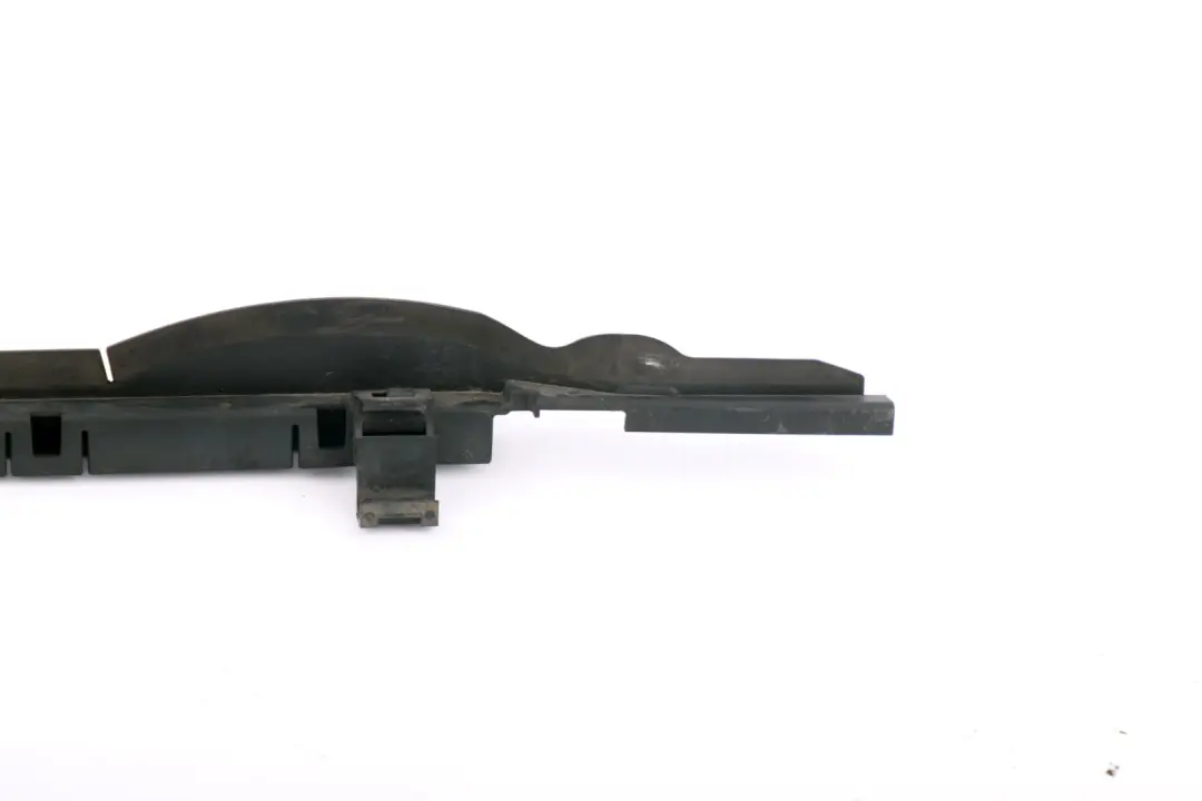 W17 Upper Sealing Center Radiator Mount Seal Gasket to Mini R50 One D Diesel with Part number 7788758 Mini R50 One D Diesel W17 Upper Sealing Center Radiator Mount Seal Gasket - SKU 7788758 - Part number 7788758