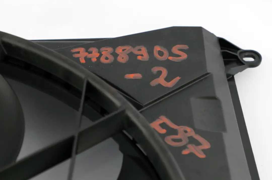 Moteur Électrique Ventilateur Moteur Radiateur De Refroidissement pour BMW E87 E90 à propos du numéro de pièce 7788905 BMW E87 E90 Moteur Électrique Ventilateur Moteur Radiateur De Refroidissement - SKU 7788905-2 - Numéro de pièce 7788905