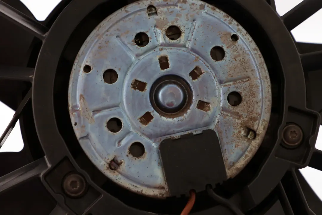 Wiatrak Wentylator Chłodnicy Silnika Diesel do BMW E87 E90 o numerze 7788905 BMW E87 E90 Wiatrak Wentylator Chłodnicy Silnika Diesel - SKU 7788905-2 - Numer Części 7788905