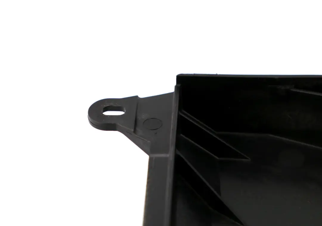 Struttura Ventola Con Ventola 7801993 per BMW E87 E90 E91 con numero di parte 7788905 BMW E87 E90 E91 Struttura Ventola Con Ventola 7801993 - SKU 7788905-2 - Numero di parte 7788905