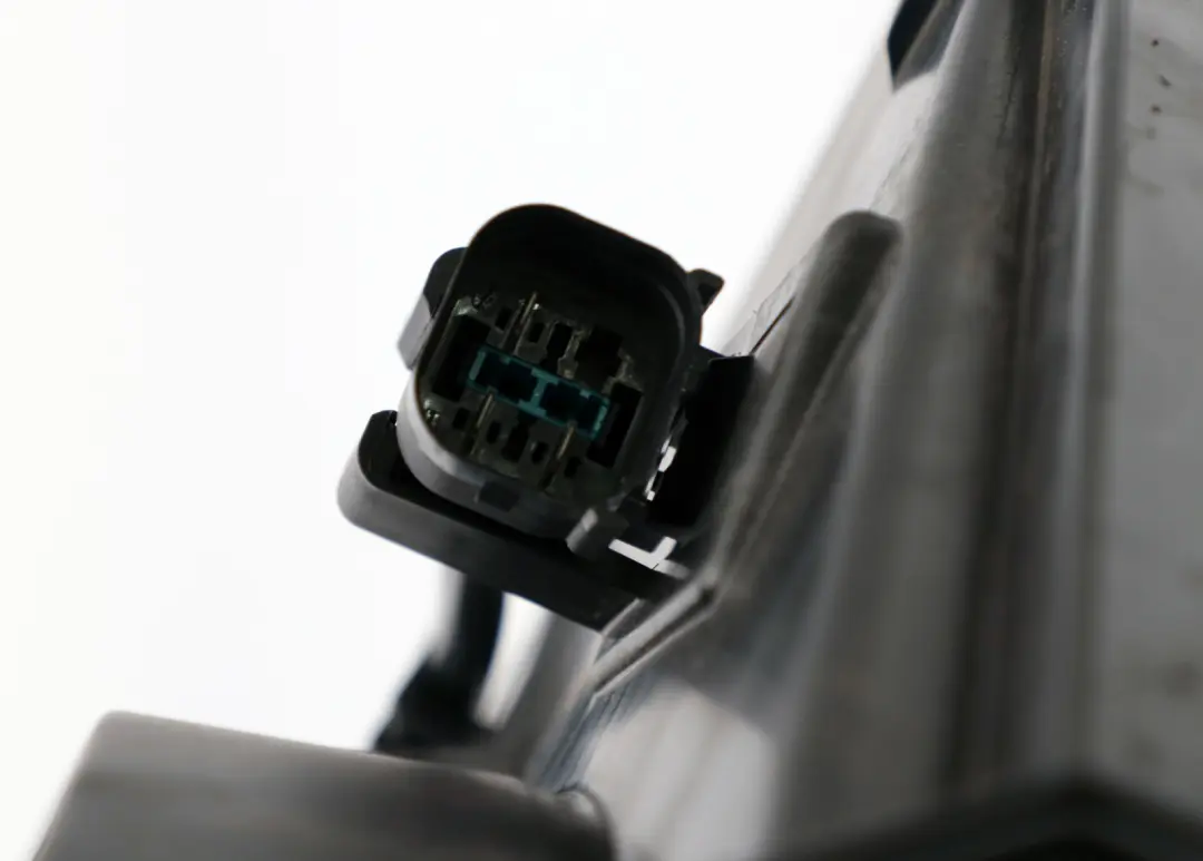 Struttura Ventola Con Ventola 7801993 per BMW E87 E90 E91 con numero di parte 7788905 BMW E87 E90 E91 Struttura Ventola Con Ventola 7801993 - SKU 7788905-2 - Numero di parte 7788905