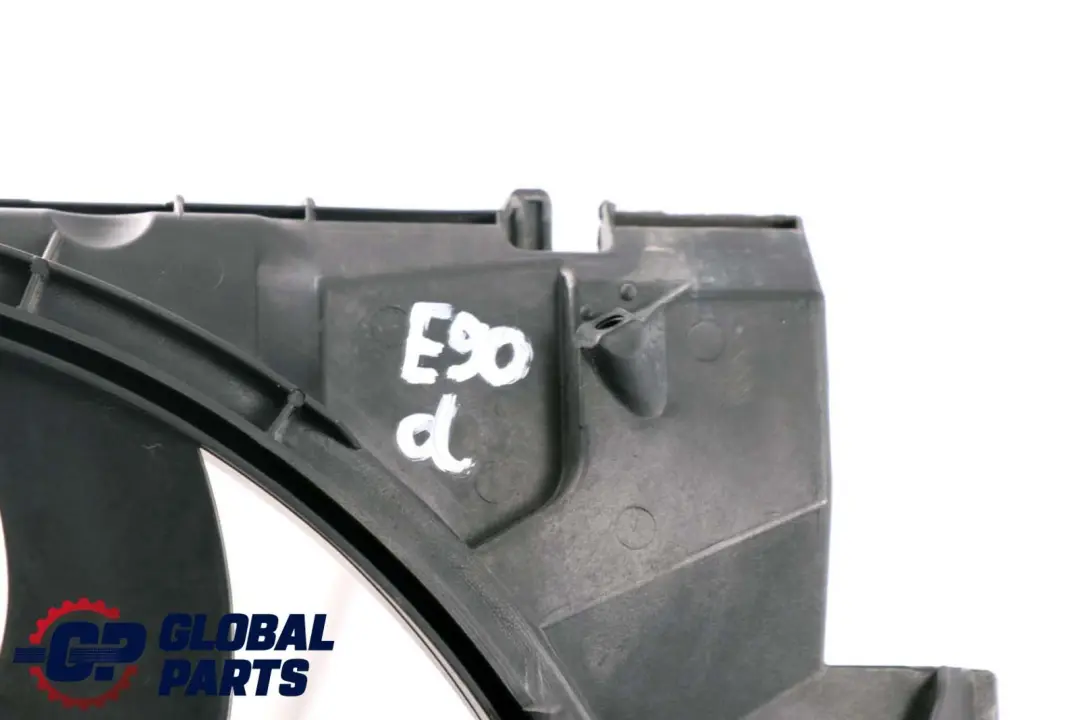 Carcasa Ventilador Radiador 118d 120d 318d 320d Motor 400W para BMW E87 E90 con número de pieza 7788906 BMW E87 E90 Carcasa Ventilador Radiador 118d 120d 318d 320d Motor 400W - SKU 7788906-2 - Número de pieza 7788906