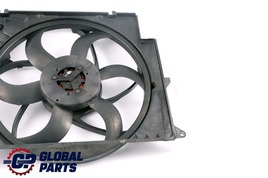 Carcasa Ventilador Radiador 118d 120d 318d 320d Motor 400W para BMW E87 E90 con número de pieza 7788906 BMW E87 E90 Carcasa Ventilador Radiador 118d 120d 318d 320d Motor 400W - SKU 7788906-2 - Número de pieza 7788906