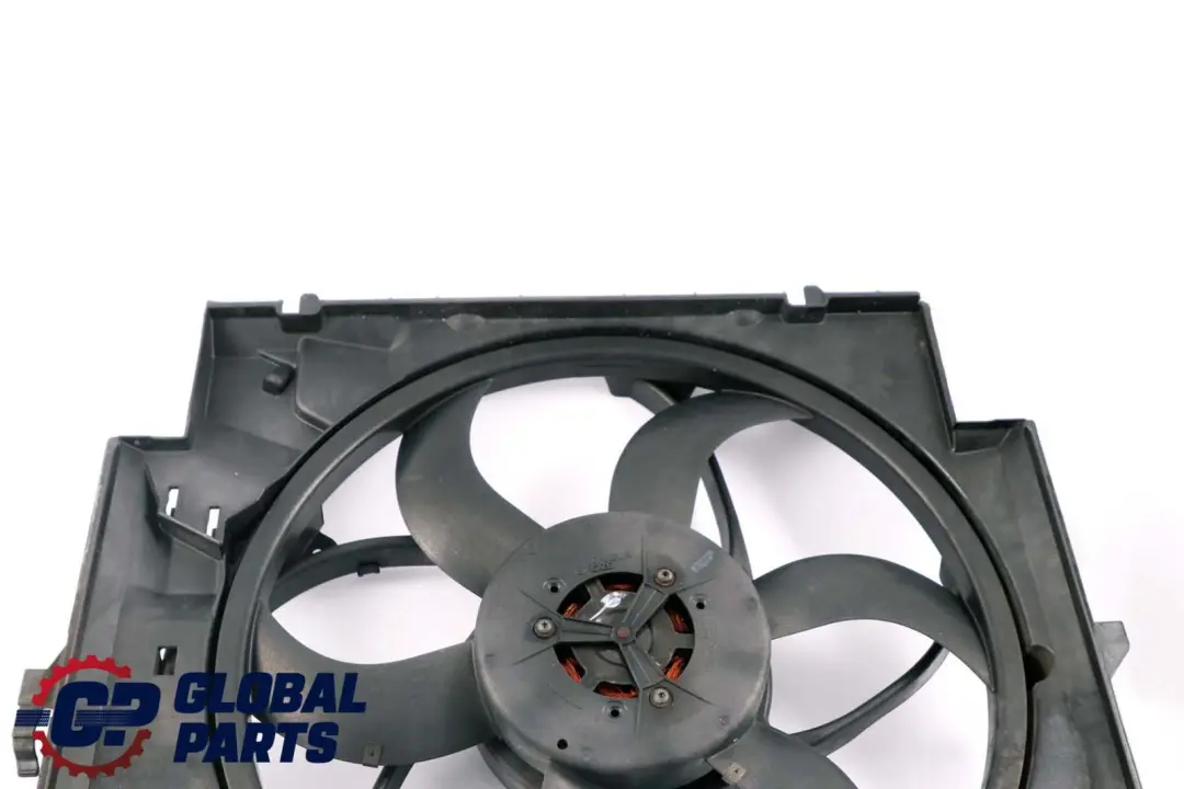 Radiator Fan Housing 118d 120d 318d 320d Motor 400W to BMW E81 E87 E90 with Part number 7788906 BMW E81 E87 E90 Radiator Fan Housing 118d 120d 318d 320d Motor 400W - SKU 7788906-2 - Part number 7788906