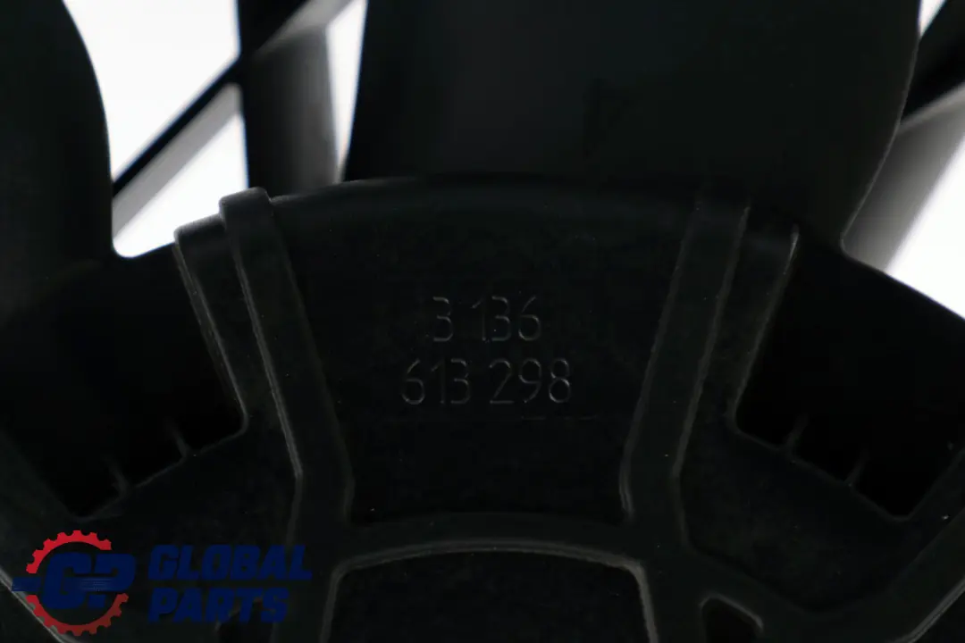 BMW E87 E90 E91 Wentylator Chłodnicy Obudowa Silniczek Benzyna 600W - SKU 7788907 - Numer Części 7788907