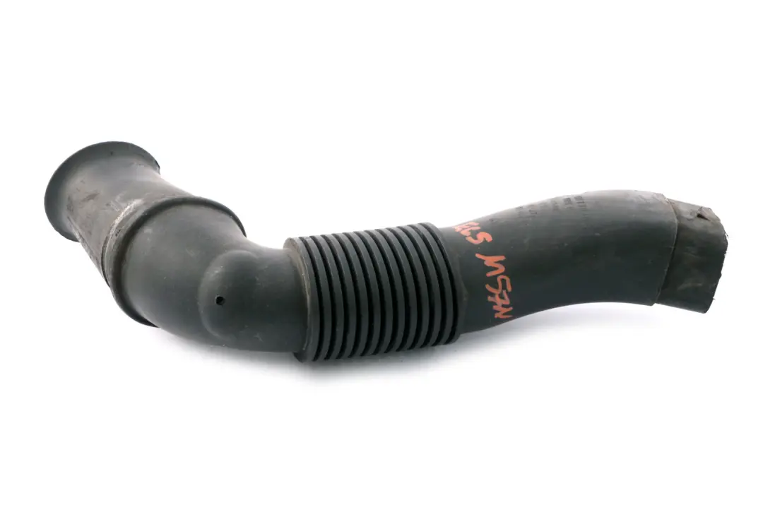 Intake Manifold Hose Pipe to BMW 7 Series E65 E66 Engine with Part number 7789131 BMW 7 Series E65 E66 Engine Intake Manifold Hose Pipe - SKU 7789131 - Part number 7789131