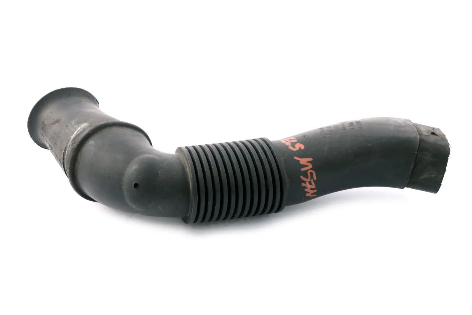 BMW 7 Series E65 E66 Engine Intake Manifold Hose Pipe 7789131
