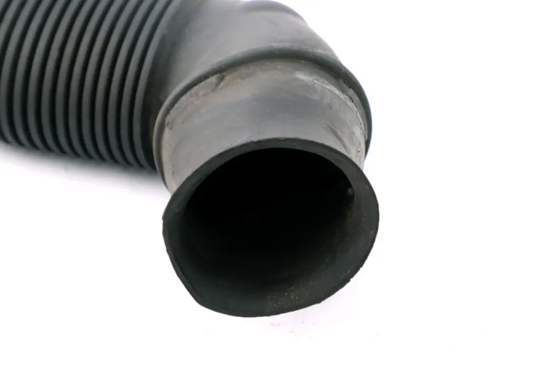 Tubo De La manguera del colector De admision del motor para BMW E65 E66 con número de pieza 7789131 BMW E65 E66 Tubo De La manguera del colector De admision del motor - SKU 7789131 - Número de pieza 7789131