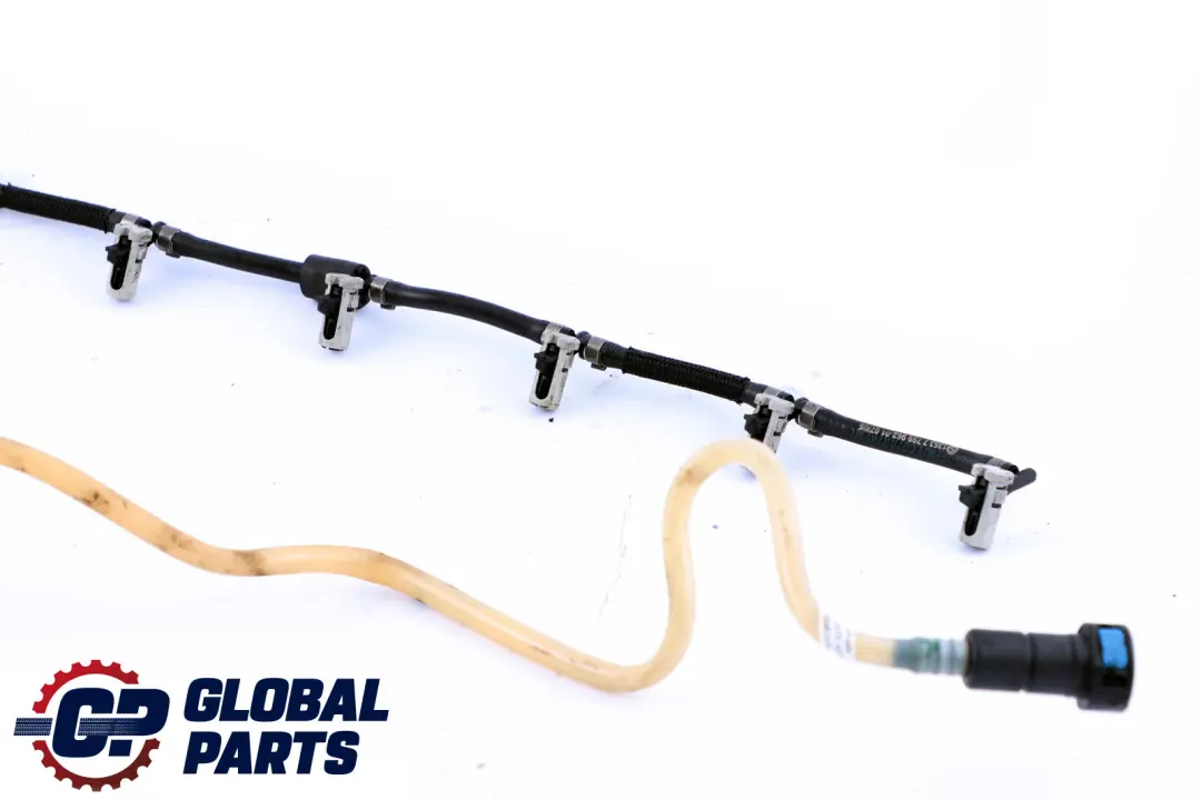 M57N2 Tubo alimentazione carburante per BMW 3 E90 E91 E92 E93 330d con numero di parte 8514451 BMW 3 E90 E91 E92 E93 330d M57N2 Tubo alimentazione carburante - SKU 7789775 - Numero di parte 8514451
