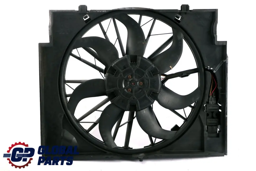 Ventilateur de radiateur 400W Diesel pour BMW E60 E61 LCI à propos du numéro de pièce 7789824 BMW E60 E61 LCI Ventilateur de radiateur 400W Diesel - SKU 7789824 - Numéro de pièce 7789824