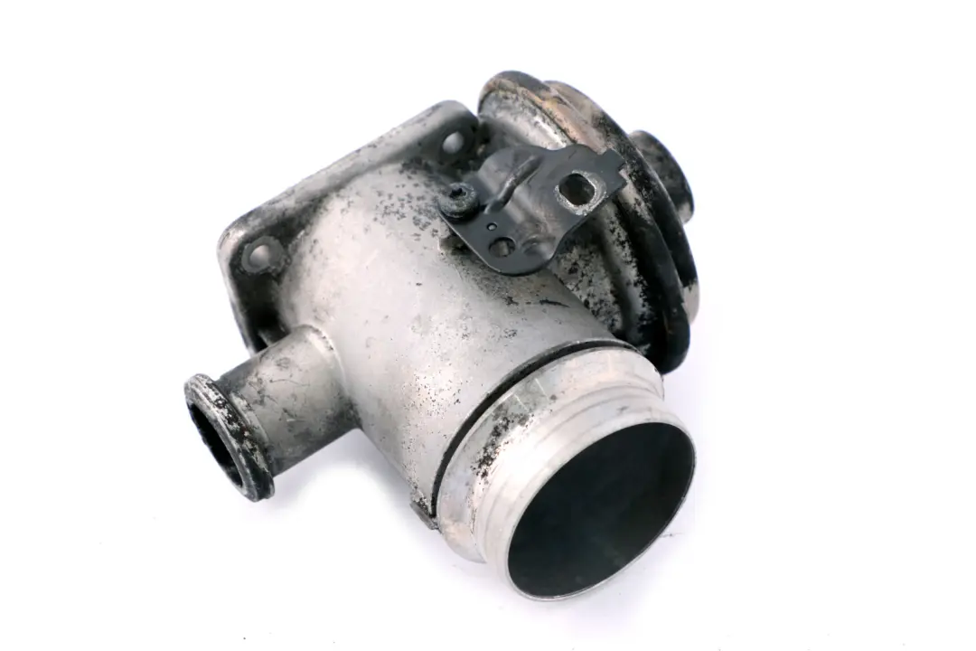 Manifold D'Admission EGR Valve M57N pour BMW X5 E46 E60 E61 E65 E53 à propos du numéro de pièce 7804379 BMW X5 E46 E60 E61 E65 E53 Manifold D'Admission EGR Valve M57N - SKU 7789999 - Numéro de pièce 7804379