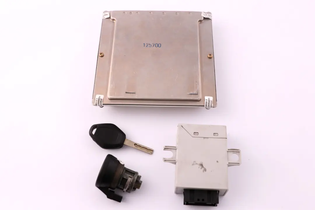 M57 184HP ECU Steuergerät DDE EWS3 + Schlüssel für BMW X5 Series E53 3.0d mit Teilenummer 7790220 BMW X5 Series E53 3.0d M57 184HP ECU Steuergerät DDE EWS3 + Schlüssel - SKU 7790220-1 - Teilenummer 7790220