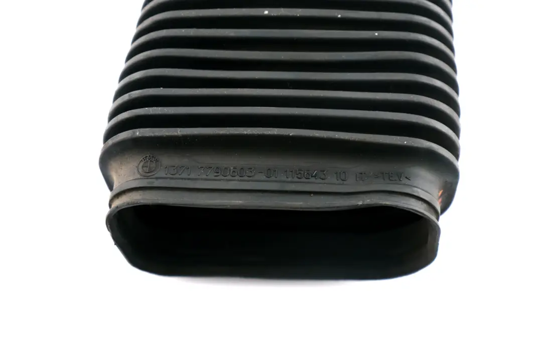M47 Filter Air Intake Duck Rubber Boot to BMW 1 Series E87 Diesel with Part number 7790603 BMW 1 Series E87 Diesel M47 Filter Air Intake Duck Rubber Boot - SKU 7790603 - Part number 7790603
