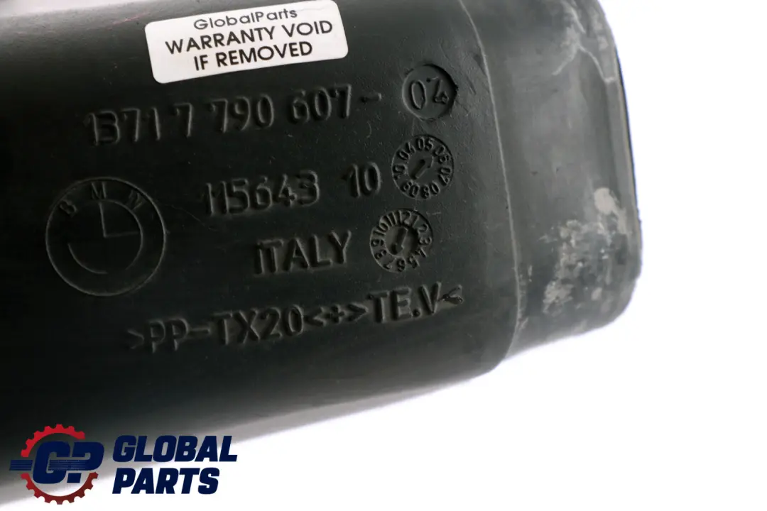 Przewód Rura Dolot Powietrza do BMW E90 E91 E92 E93 o numerze 7790607 BMW E90 E91 E92 E93 Przewód Rura Dolot Powietrza - SKU 7790607 - Numer Części 7790607