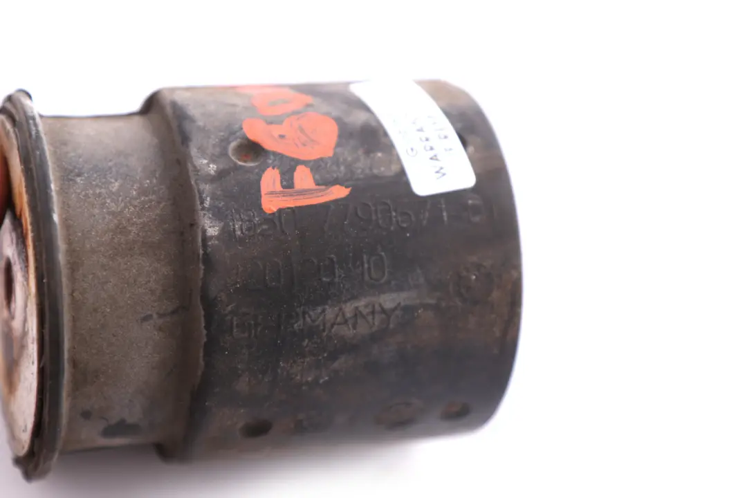 Vibration Absorber 40 HZ to BMW 1 2 3 Series F20 F21 F30 E60 LCI E65 with Part number 7790671 BMW 1 2 3 Series F20 F21 F30 E60 LCI E65 Vibration Absorber 40 HZ - SKU 7790671 - Part number 7790671