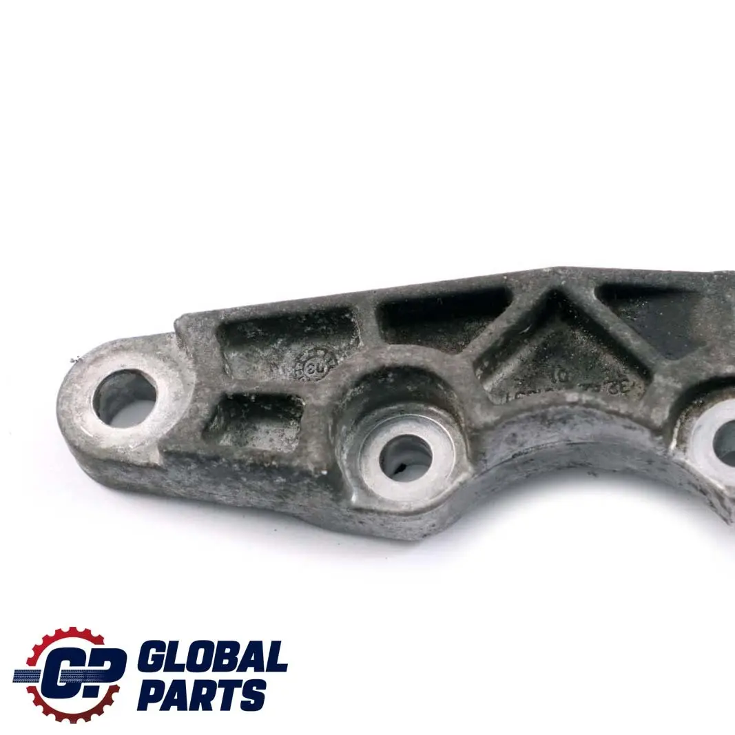 W17 Supporto Staffa Anteriore Pompa Servosterzo per Mini R50 One D con numero di parte 7791357 Mini R50 One D W17 Supporto Staffa Anteriore Pompa Servosterzo - SKU 7791357 - Numero di parte 7791357