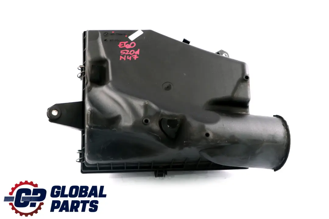 Bo?te a filtre a air admission couvercle superieur pour BMW E60 E61 E63 LCI à propos du numéro de pièce 7792416 BMW E60 E61 E63 LCI Bo?te a filtre a air admission couvercle superieur - SKU 7792416-1 - Numéro de pièce 7792416