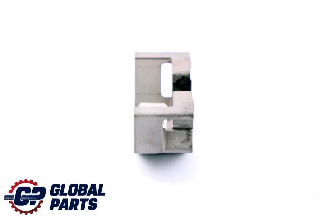 Injector Clamp Flange Diesel M57N2 to BMW E60 E61 E90 E91 Fuel with Part number 7792722 BMW E60 E61 E90 E91 Fuel Injector Clamp Flange Diesel M57N2 - SKU 7792722 - Part number 7792722