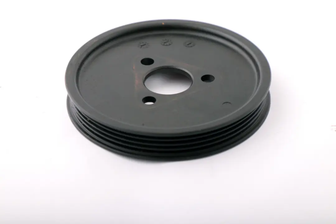 M57N2 Pulley Power Steering Pump to BMW 3 Series E90 E91 E92 Diesel with Part number 7793983 BMW 3 Series E90 E91 E92 Diesel M57N2 Pulley Power Steering Pump - SKU 7793983 - Part number 7793983