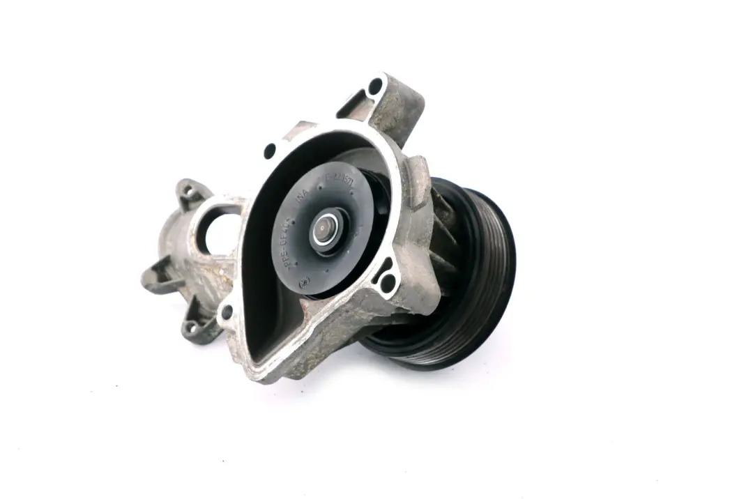 M47N M57N Mechanische Kühlwasserpumpe für BMW X5 E46 E53 E65 Diesel mit Teilenummer 7794244 BMW X5 E46 E53 E65 Diesel M47N M57N Mechanische Kühlwasserpumpe - SKU 7794244 - Teilenummer 7794244