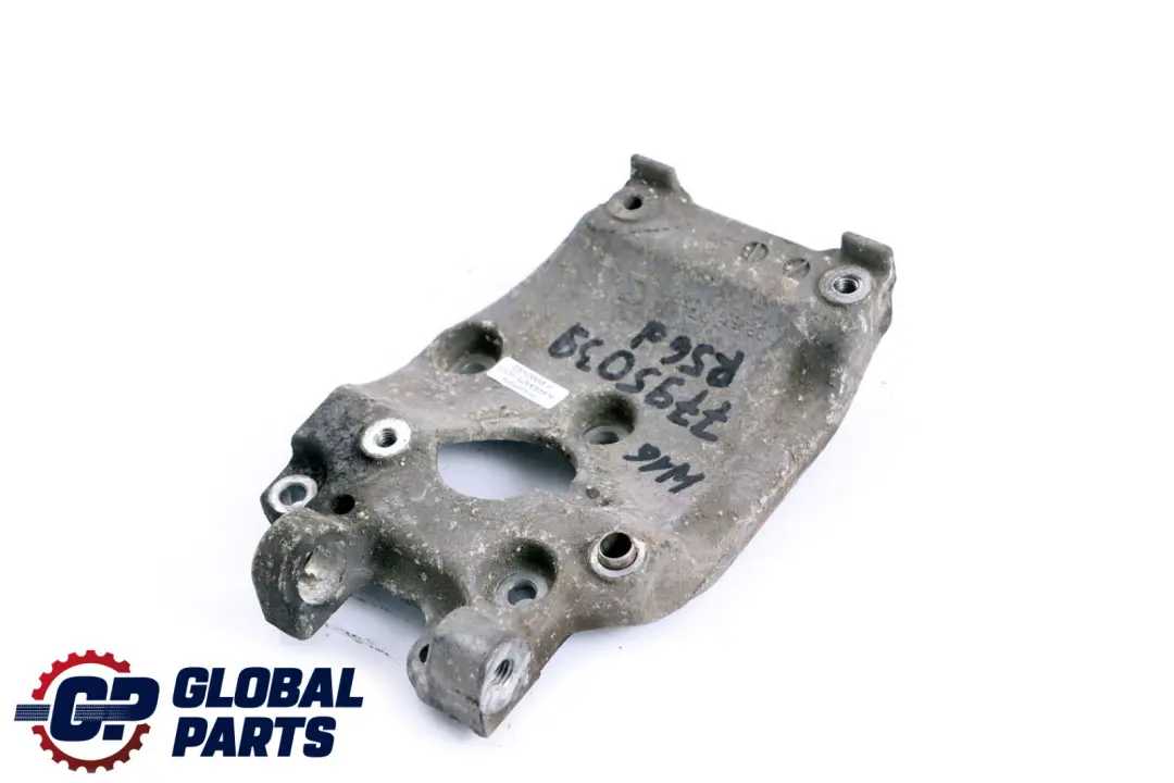 Alternatore Generatore Supporto Staffa per BMW Mini Cooper R55 R56 LCI Diesel con numero di parte 7795039 BMW Mini Cooper R55 R56 LCI Diesel Alternatore Generatore Supporto Staffa - SKU 7795039 - Numero di parte 7795039