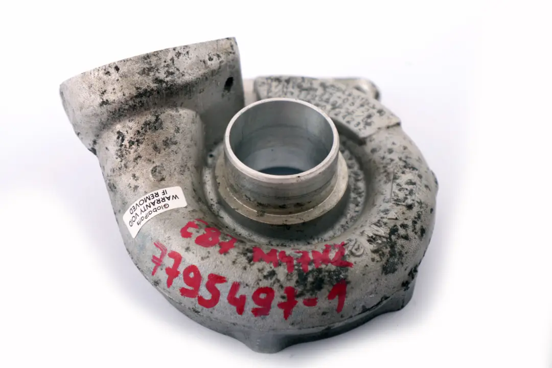 BMW 1 3 Series E87 E90 E91 M47N2 Alloggiamento Turbocompressore - SKU 7795497-1 - Numero di parte 7795496