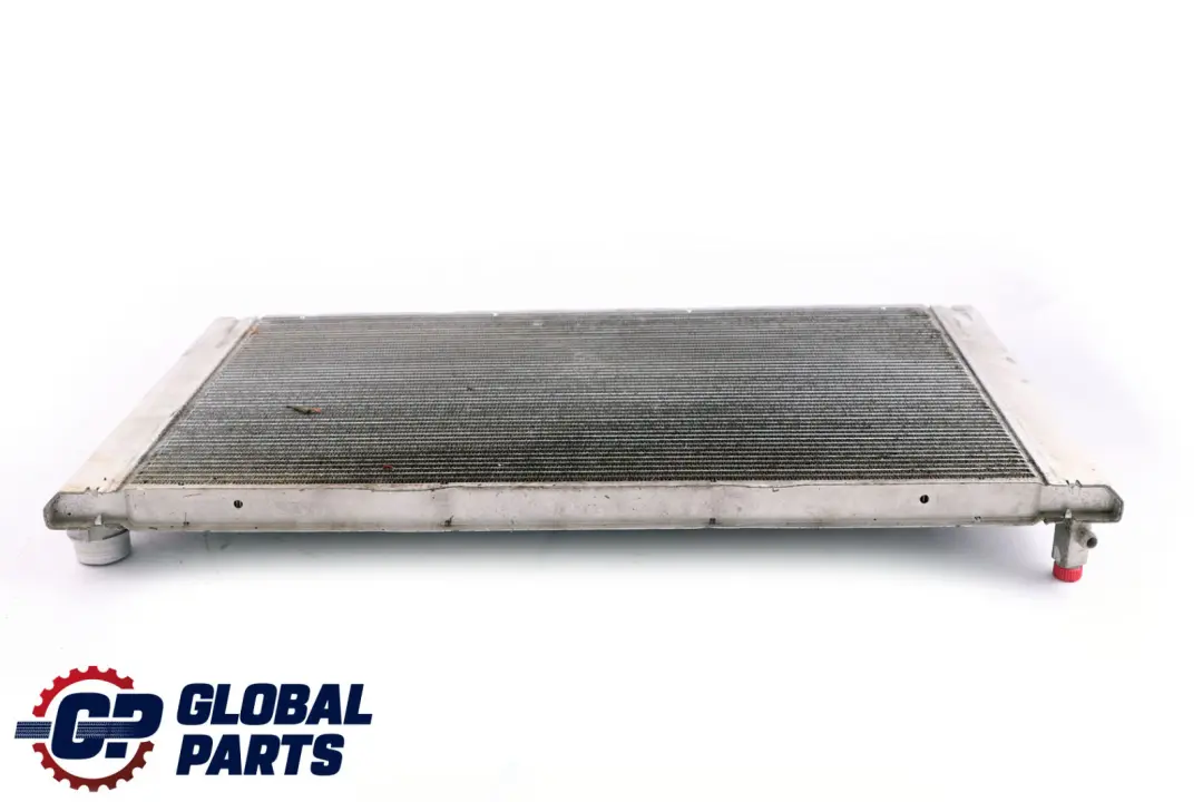 Moteur Diesel Refroidissement de l'eau Radiateur pour BMW E60 E61 E63 E64 LCI à propos du numéro de pièce 7795878 BMW E60 E61 E63 E64 LCI Moteur Diesel Refroidissement de l'eau Radiateur - SKU 7795878 - Numéro de pièce 7795878