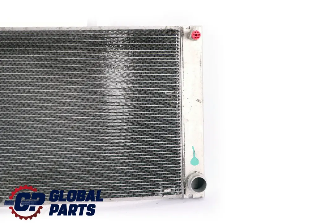 Refrigeracion Agua Radiador para BMW E60 E61 E63 E64 LCI Motor diesel con número de pieza 7795878 BMW E60 E61 E63 E64 LCI Motor diesel Refrigeracion Agua Radiador - SKU 7795878 - Número de pieza 7795878