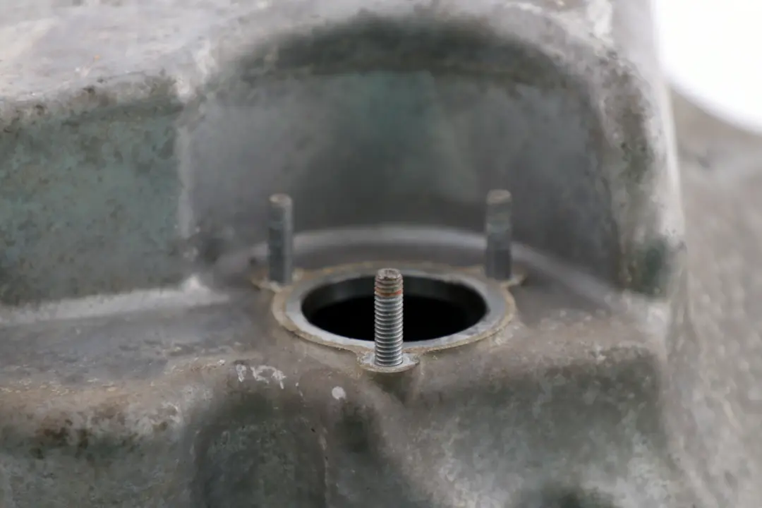 M47N2 Diesel Engine Oil Sump Pan to BMW 5 Series E60 E60N E61 LCI 520d with Part number 7806224 BMW 5 Series E60 E60N E61 LCI 520d M47N2 Diesel Engine Oil Sump Pan - SKU 7796050 - Part number 7806224