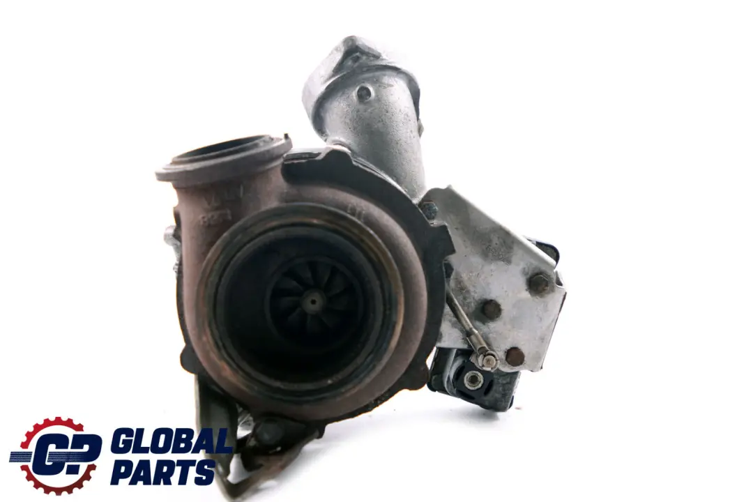 BMW E90 E91 E92 E93 325d 330d M57N2 echange Turbo 7796312 - SKU 7796311 - Numéro de pièce 7796311