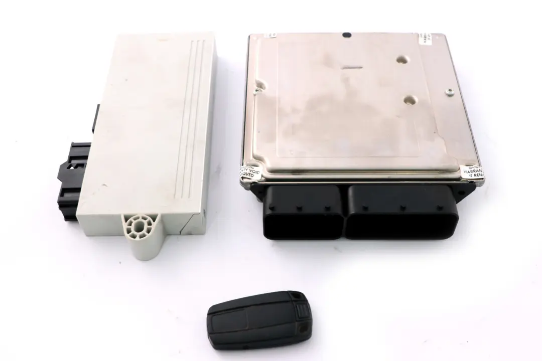 M47N2 Motore ECU Kit DDE CAS2 Chiave per BMW E87 E90 E91 118d 318d con numero di parte 7797216 BMW E87 E90 E91 118d 318d M47N2 Motore ECU Kit DDE CAS2 Chiave - SKU 7797216-2 - Numero di parte 7797216