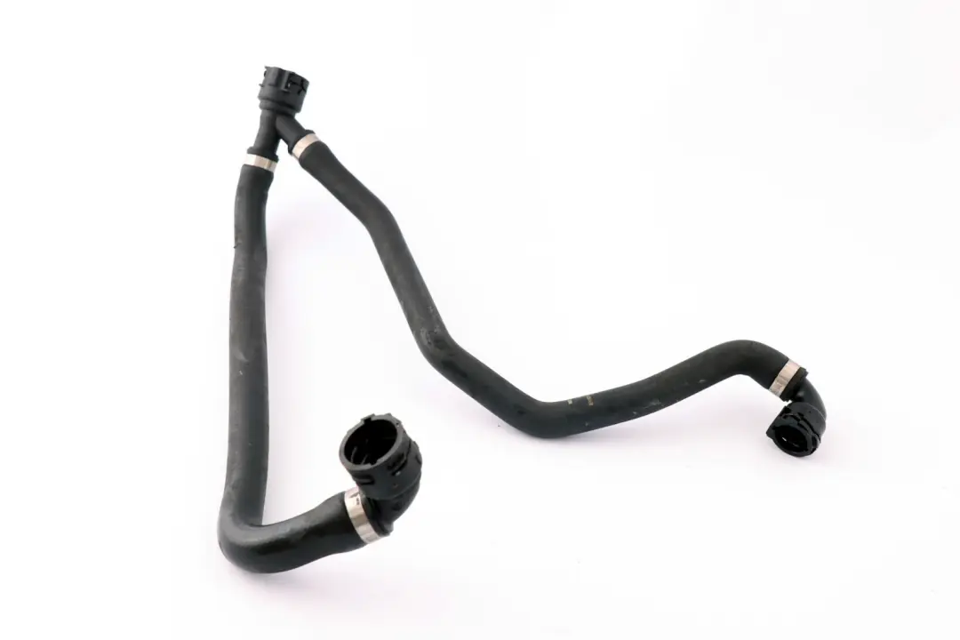 Tubo Pompa di Raffreddamento 1712 per BMW E82 E90 E91 con numero di parte 7797260 BMW E82 E90 E91 Tubo Pompa di Raffreddamento 1712 - SKU 7797260 - Numero di parte 7797260