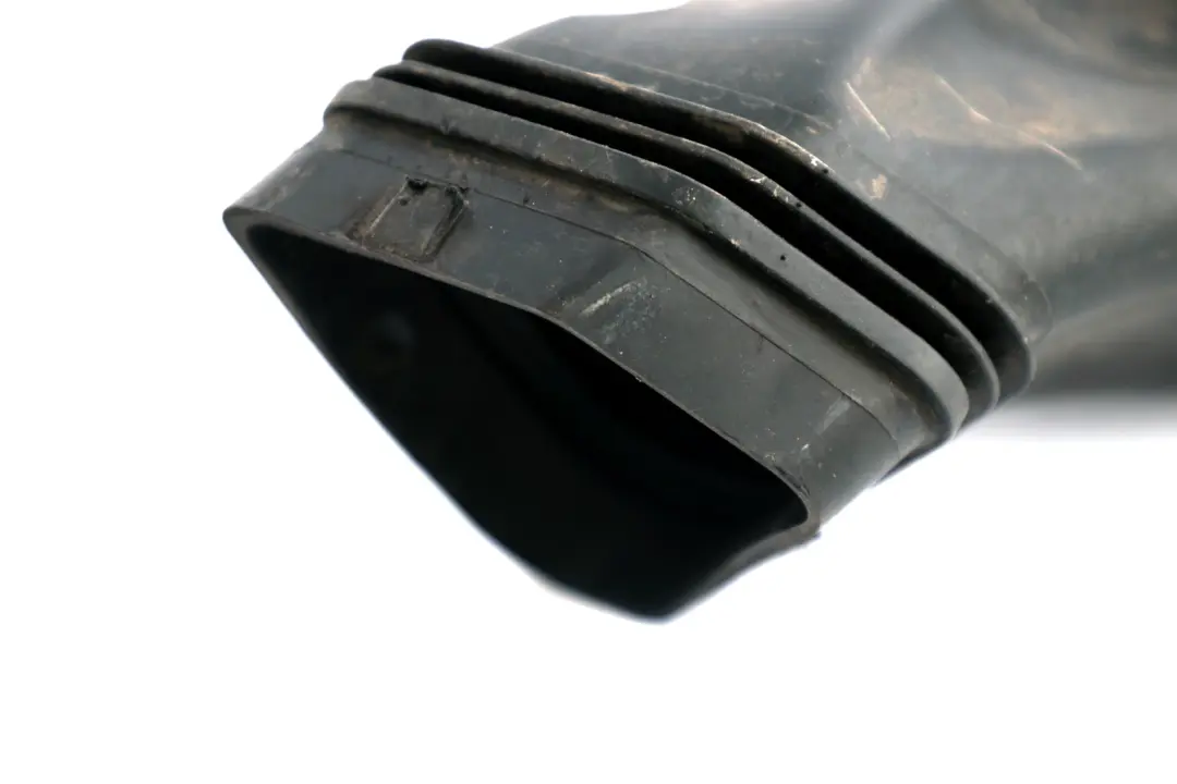 N47 Filtro De Aire Caja Conducto Tubo para BMW E81 E82 E87 LCI Diesel con número de pieza 7797466 BMW E81 E82 E87 LCI Diesel N47 Filtro De Aire Caja Conducto Tubo - SKU 7797466 - Número de pieza 7797466