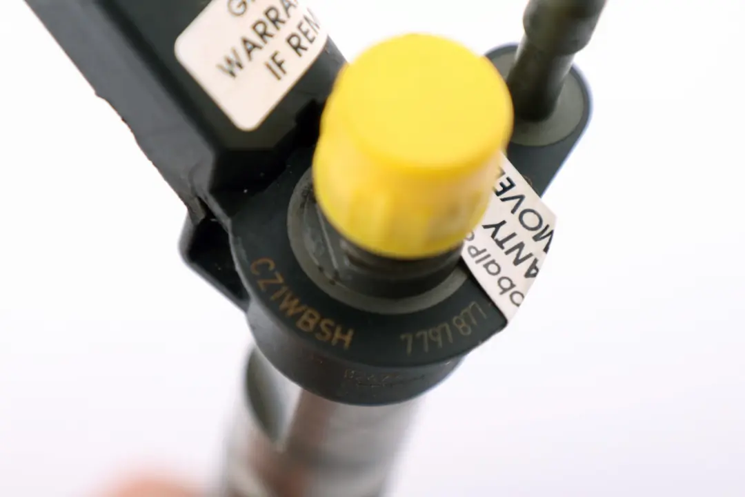 N47 Einspritzdüse für BMW E81 E87 LCI E90 E91 120d 320d 520d Diesel mit Teilenummer 7797877 BMW E81 E87 LCI E90 E91 120d 320d 520d Diesel N47 Einspritzdüse - SKU 7797877 - Teilenummer 7797877