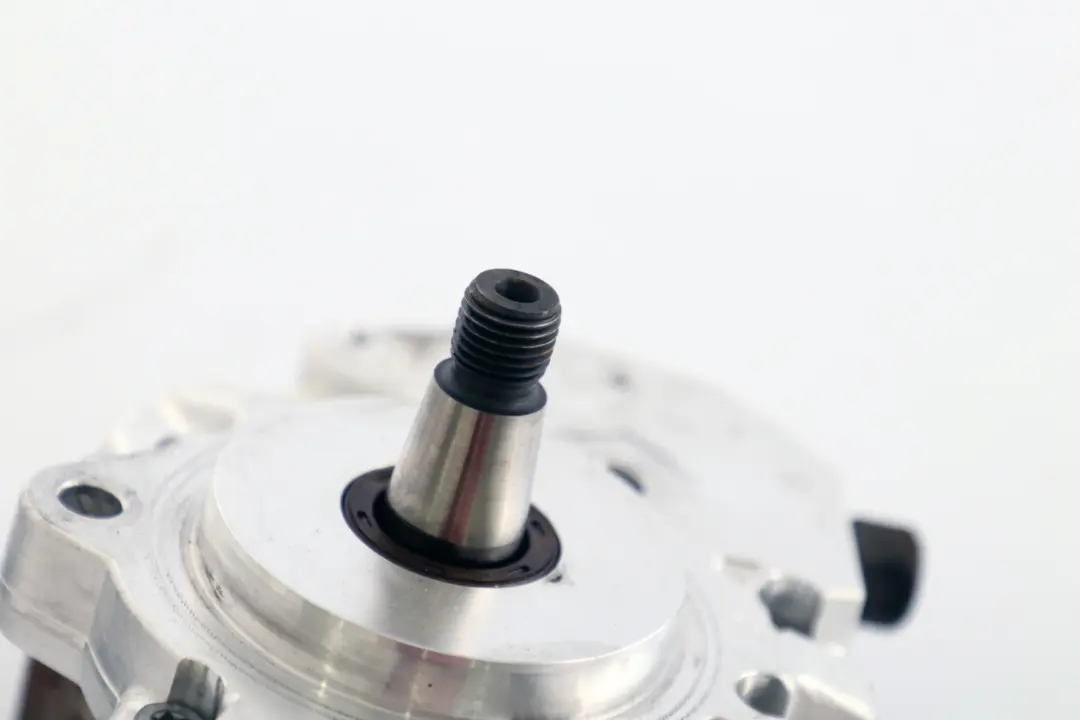 M47N2 M57N2 Diesel Pompa Carburante Ad Alta Pressione per BMW E87 E90 E91 con numero di parte 8511824 BMW E87 E90 E91 M47N2 M57N2 Diesel Pompa Carburante Ad Alta Pressione - SKU 7798333 - Numero di parte 8511824