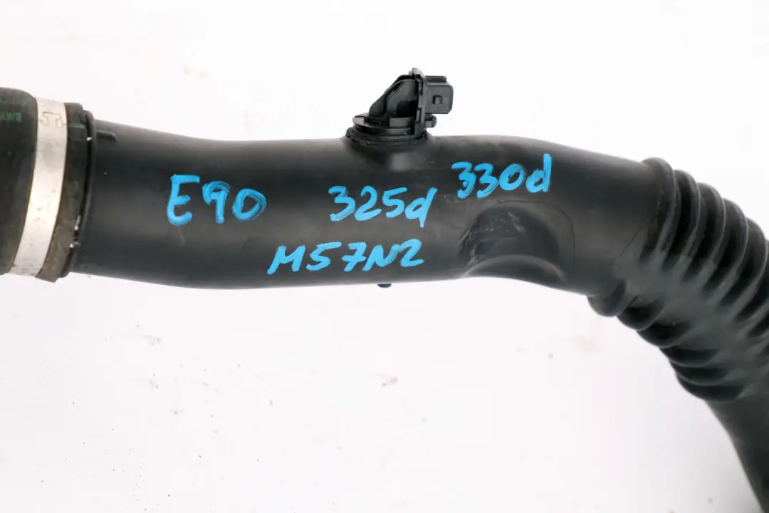 M57N2 Tubo De Aire De Turboalimentacion para BMW E90 E91 E92 con número de pieza 7798440 BMW E90 E91 E92 M57N2 Tubo De Aire De Turboalimentacion - SKU 7798440 - Número de pieza 7798440