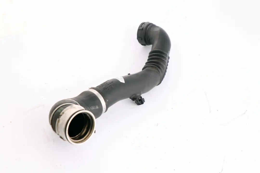 M57N2 Turbo Rura Przewód Intercoolera do BMW E90 E91 o numerze 7798440 BMW E90 E91 M57N2 Turbo Rura Przewód Intercoolera - SKU 7798440 - Numer Części 7798440