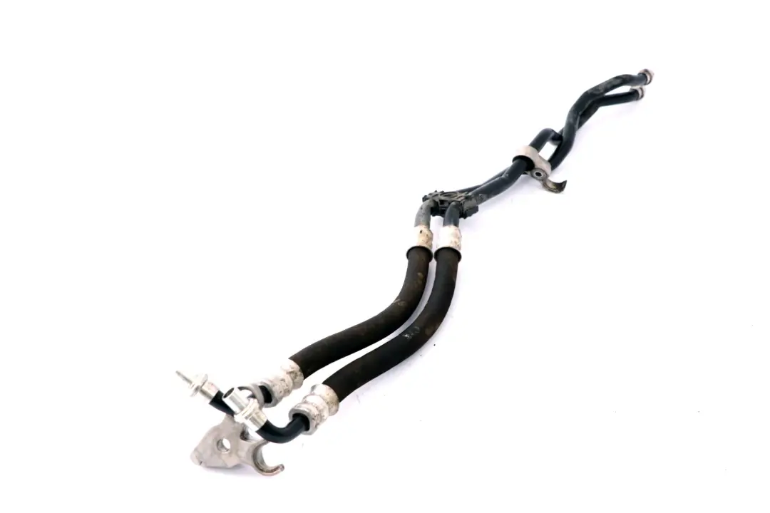 Tubo Raffreddamento Olio Cambio Ingresso Uscita per BMW E60 E61 LCI con numero di parte 7799213 BMW E60 E61 LCI Tubo Raffreddamento Olio Cambio Ingresso Uscita - SKU 7799213 - Numero di parte 7799213