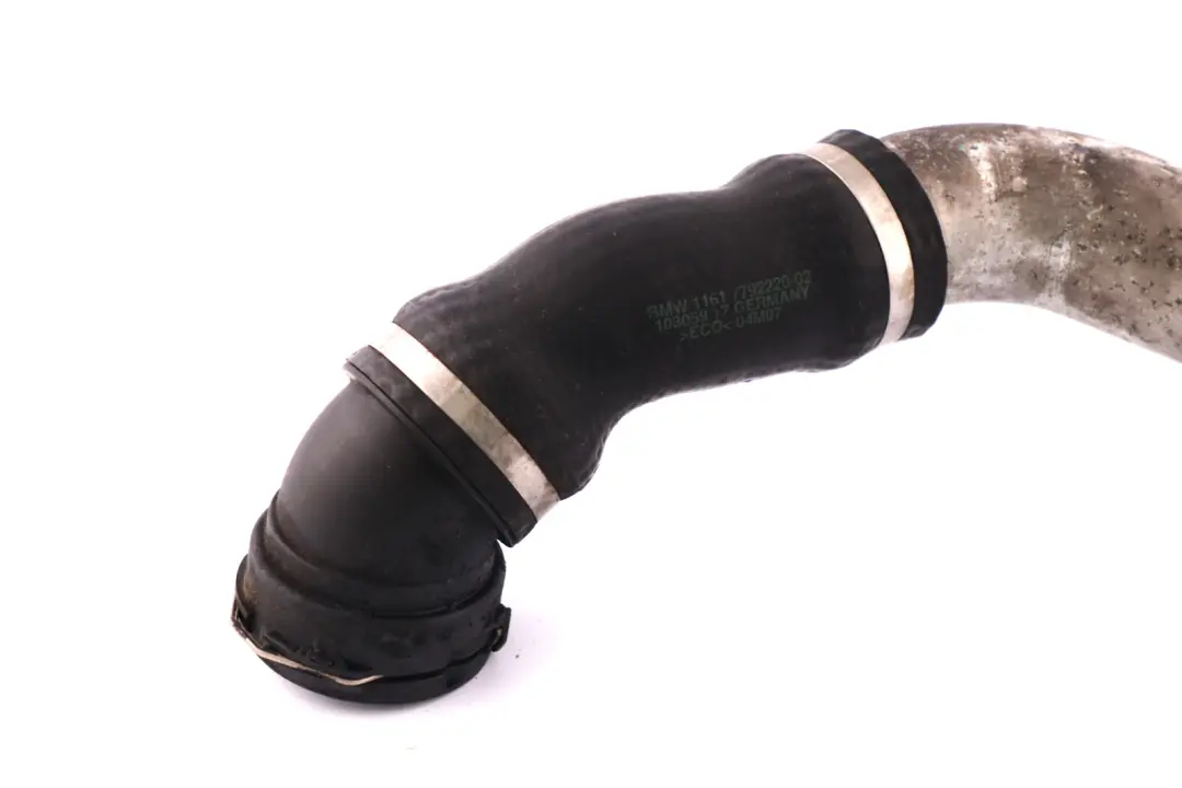BMW E60 E61 M57N Motor Turbo Charge Air Line Intercooler Pipe Hose - SKU 7799401 - Número de pieza 7799401