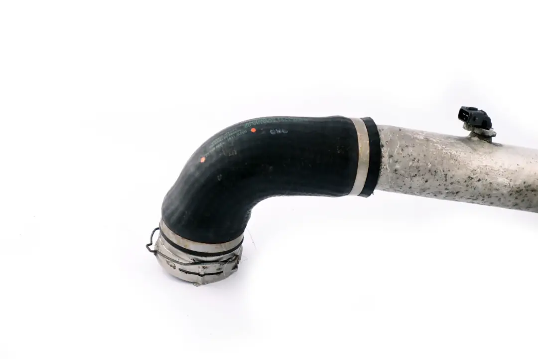 M57N Motore Turbo Carica Linea d'Aria Tubo Intercooler per BMW 5 E60 E61 con numero di parte 7799401 BMW 5 E60 E61 M57N Motore Turbo Carica Linea d'Aria Tubo Intercooler - SKU 7799401 - Numero di parte 7799401