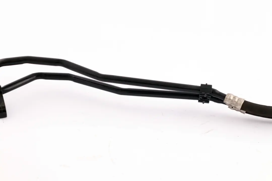 BMW E60 E61 LCI 520d N47 Tuyau d'entree du Refroidisseur d'huile - SKU 7799752 - Numéro de pièce 7799752